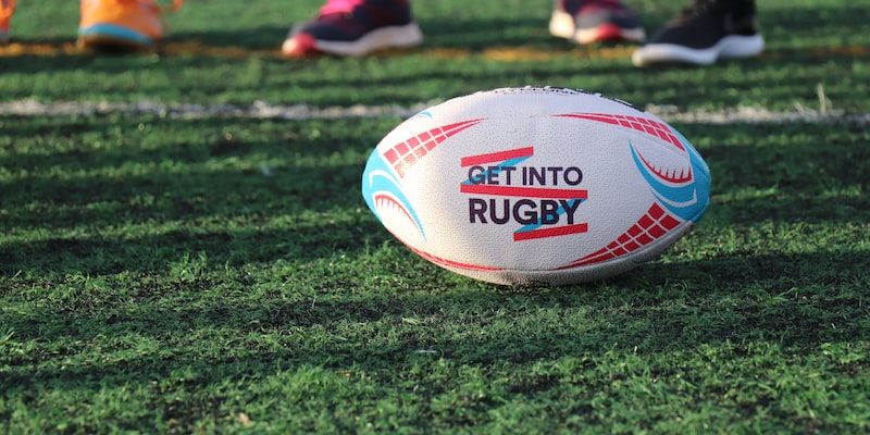 I giocatori hanno bisogno di più resistenza nel rugby league o nel rugby union?